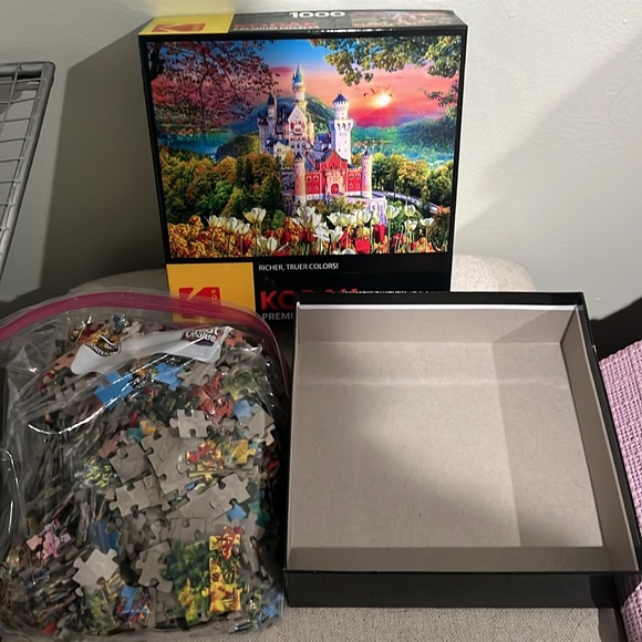 Kodak Premium Neuschwanstein Medieval Castle Germany jigsaw puzzle - Picture 3 of 3